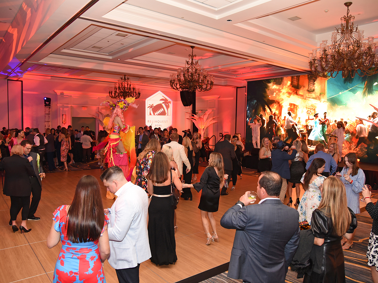 More than 1,500 bowl supporters enjoyed the Gridiron Gala 